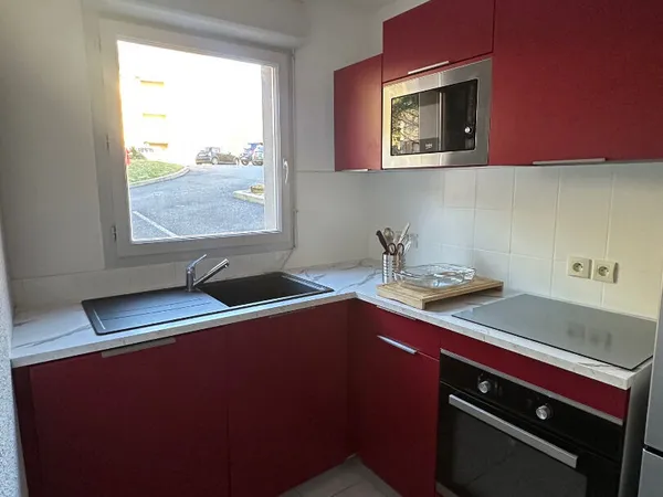 Appartement 2 pièce(s) 43 m2 MALEMORT 