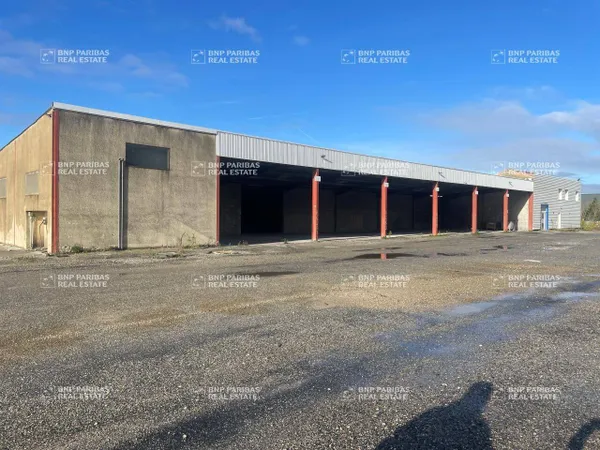 Terrain industriel 35000 m² 