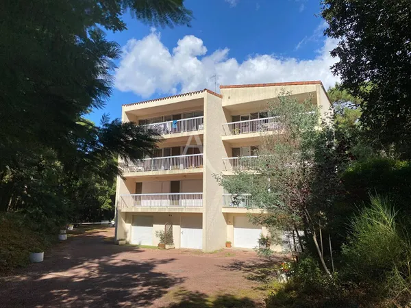 Appartement 1 pièce 27 m² 
