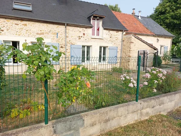 Maison d'environ 130 m2 située à 5 minutes de Baugé 