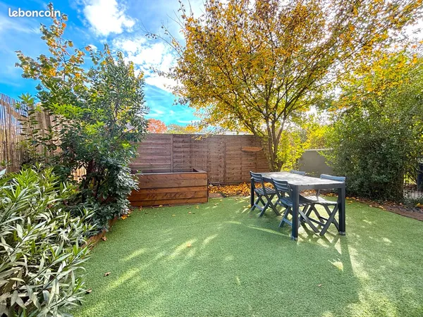 Appt 3 pièces 60 m2 TRAVERSANT - JARDINS 57 m2 SANS VIS-A-VIS sur ESPACES VERTS - STATIONNEMENT - 5 