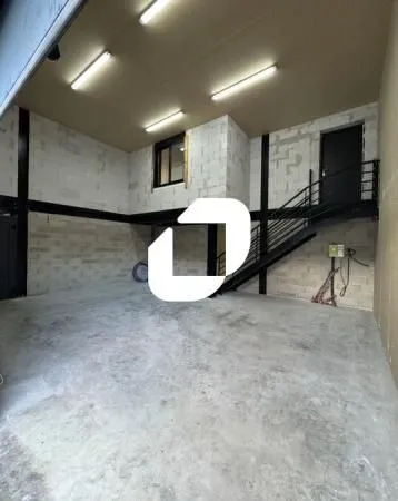 Bureau 97 m² 
