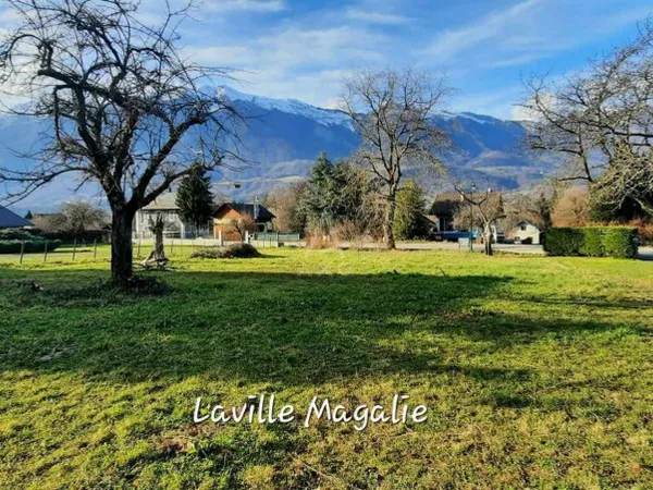 Terrain 897 m² 