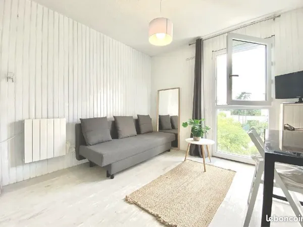 🏢 Studio meublé à louer - Tours (Quartier Grandmont) 