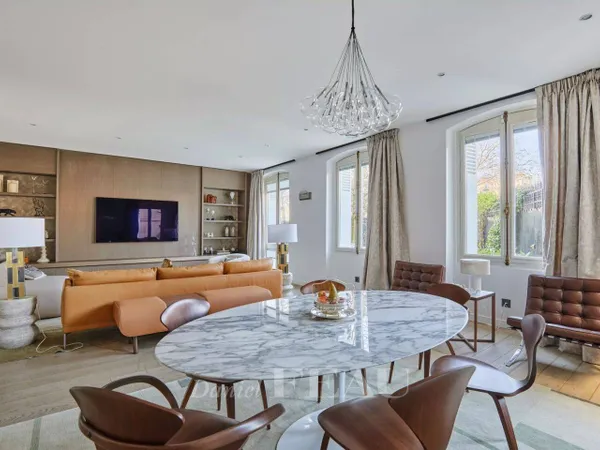 Appartement 4 pièces 167 m² 
