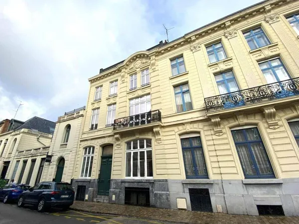 Bureaux 378 m² 