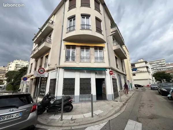 Local commercial 26 m² 