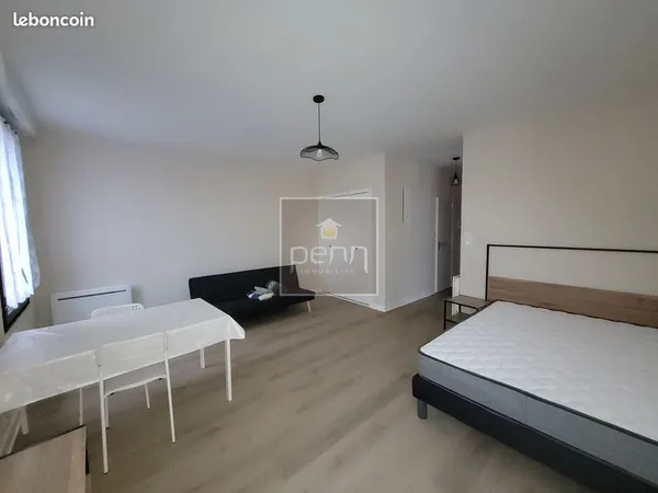 Studio 1 pièce 34 m² 