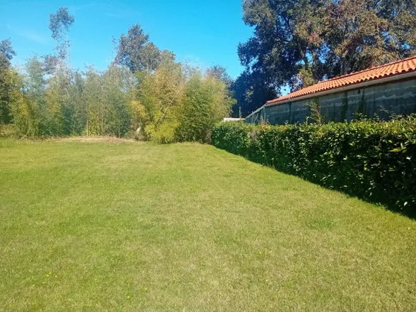 Terrain 600 m² 