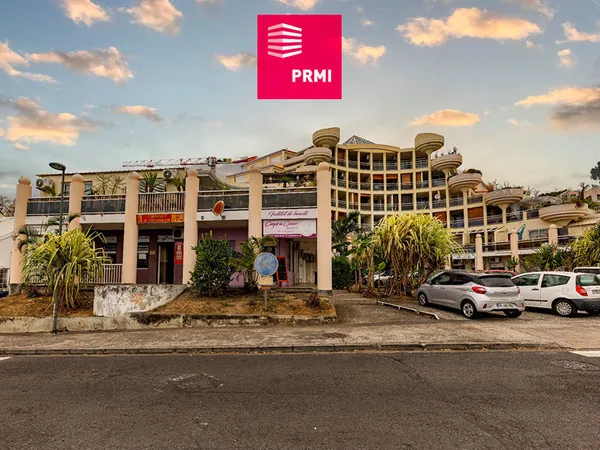 PRMI : LA POSSESSION/Saint-Laurent, local commercial pour investisseur 