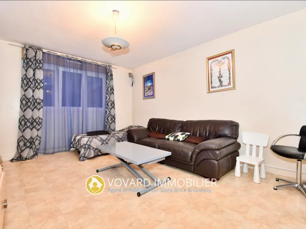 Vaste F3 rue Robert Desnos 