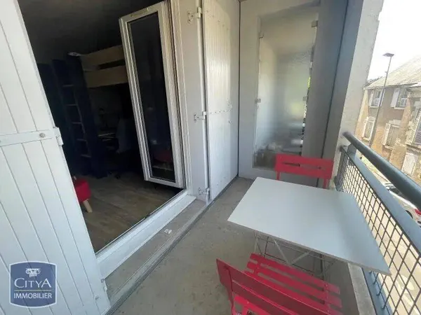 Studio 1 pièce 16 m² 