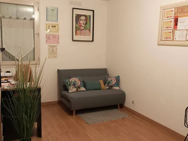 Studio 1 pièce 12 m² 