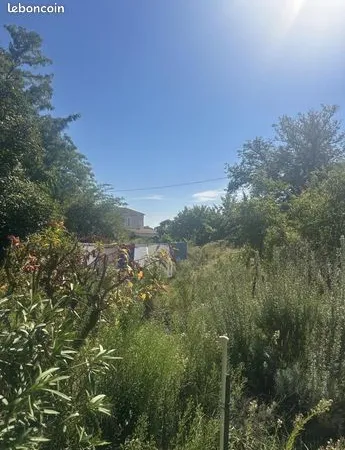 Terrain 480 m² 