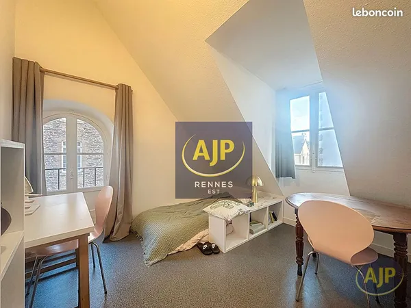 Studio 1 pièce 13 m² 