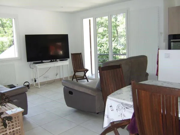 Appartement 4 pièces 77 m² 