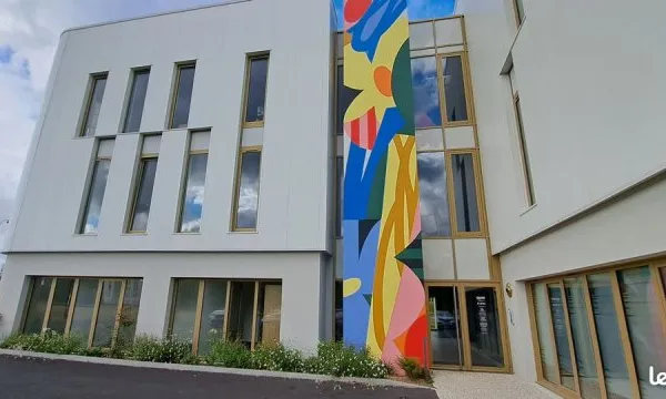 Bureaux 223 m² Saintes