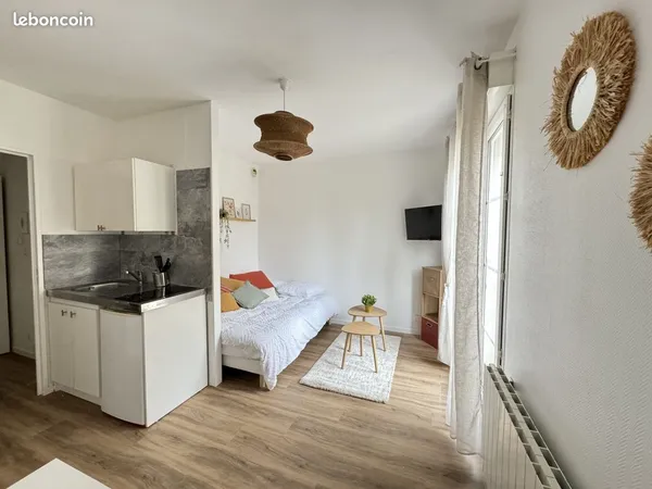 Studio 1 pièce 21 m² 