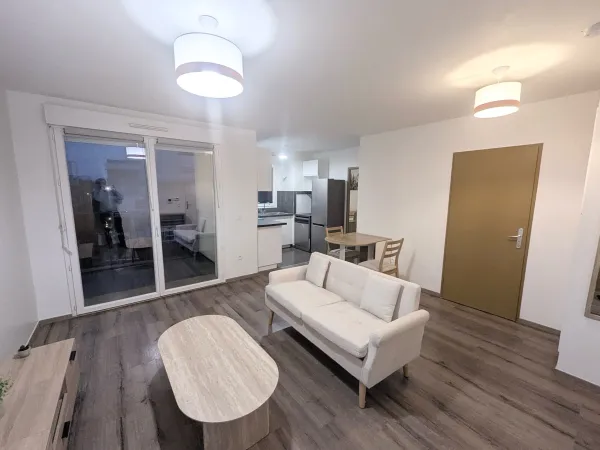Loue appartement meublé 