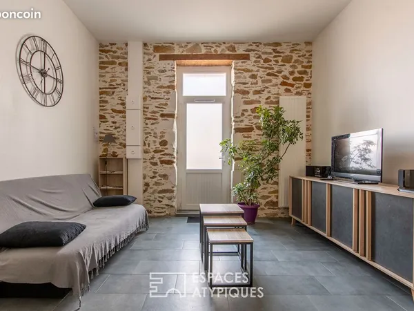 Propriété 10 pièces 242 m² 