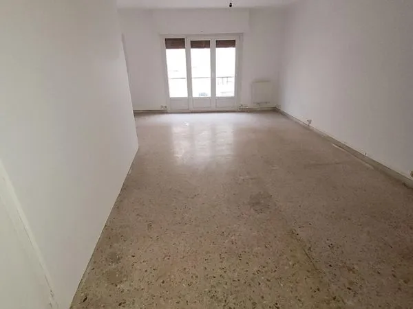 Studio 1 pièce 37 m² 
