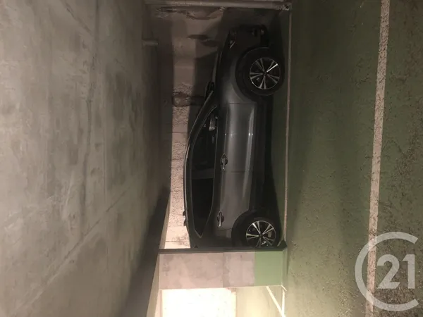 Parking 10 m² 