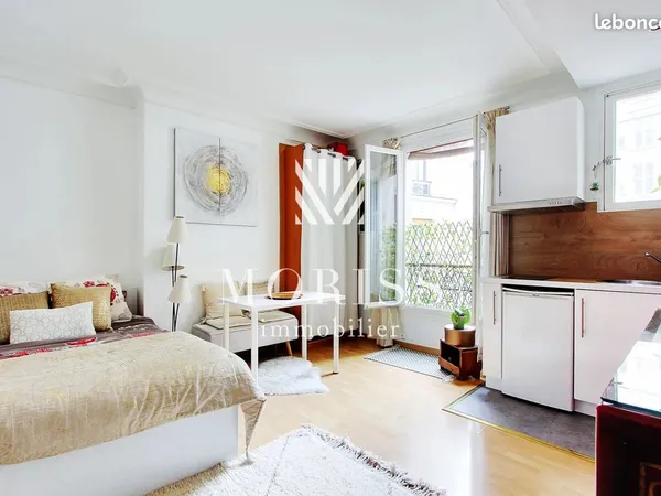 Studio 1 pièce 18 m² 