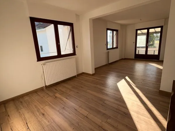 APPAREMMENT T3 RÉNOVE 80m2 - FRONTIÈRE SUISSE 