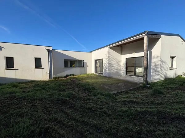 Maison de plain-pied 4 pièces 102 m² 