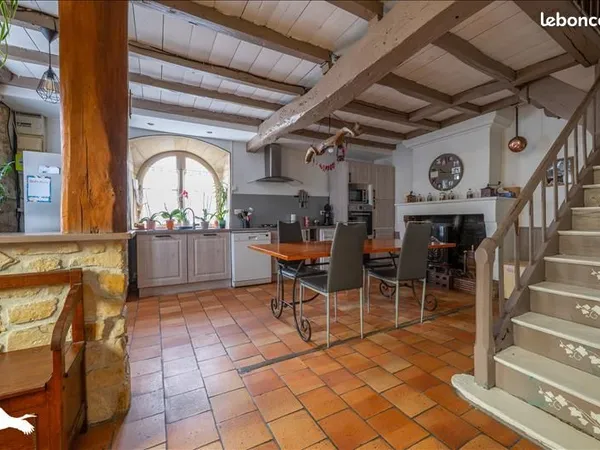 Maison 6 pièces 166 m² 