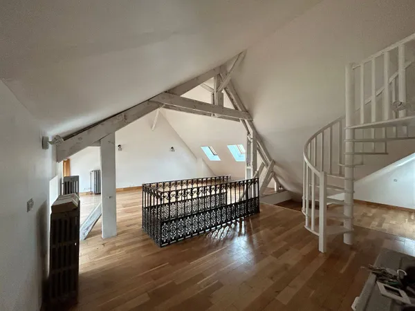 Maison 4 pièces 160 m² 