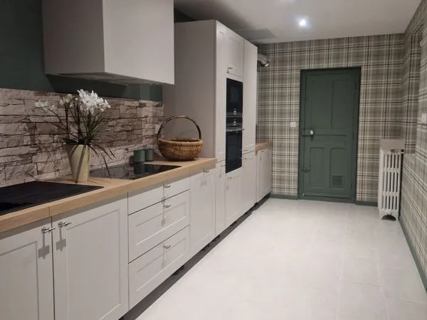 Maison de charme rénovée -emplacement calme et recherché 