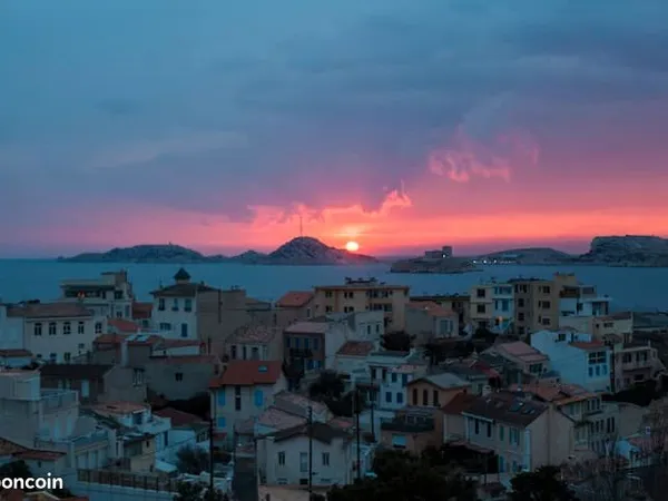 Appartement à Malmousque vue mer et chateau d'If 180 degrés avec 2 chambres 