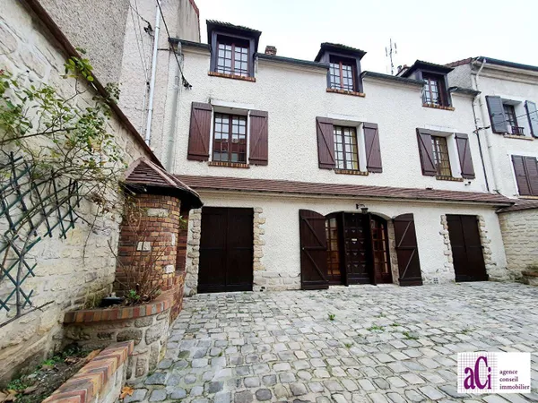 Maison 10 pièces 196 m² 