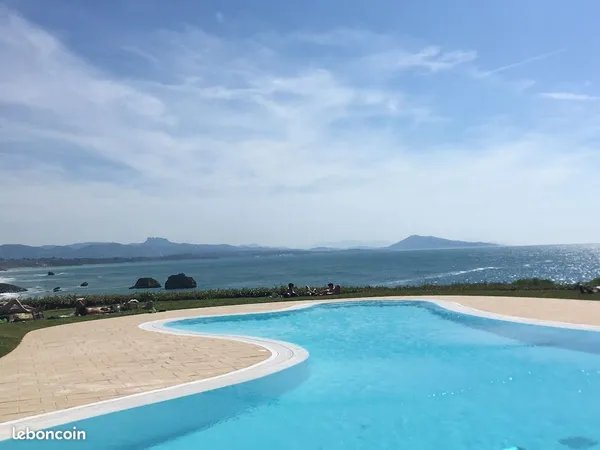 LOCATION A l ANNEE TOUTES CHARGES INCLUSES 