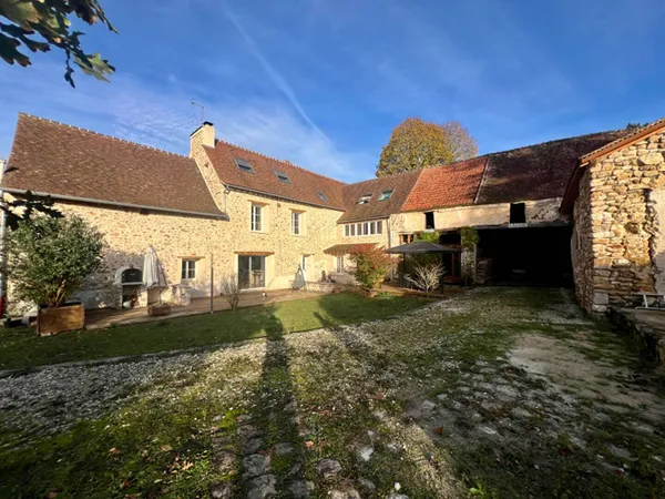 Maison 7 pièces 340 m² 