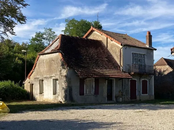 Maison de village avec fort potentiel Frangy-en-Bresse