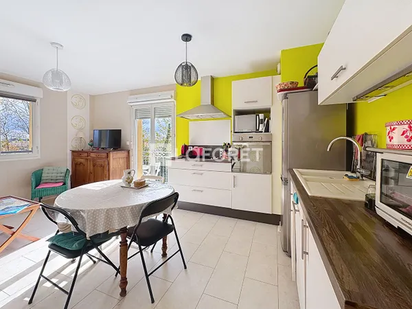 Appartement 3 pièces 53 m² 