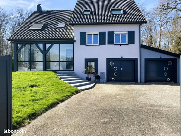 Pavillon 9 pièces 220 m² 
