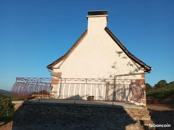 Maison + grange + terrain + jardin + four à pain 