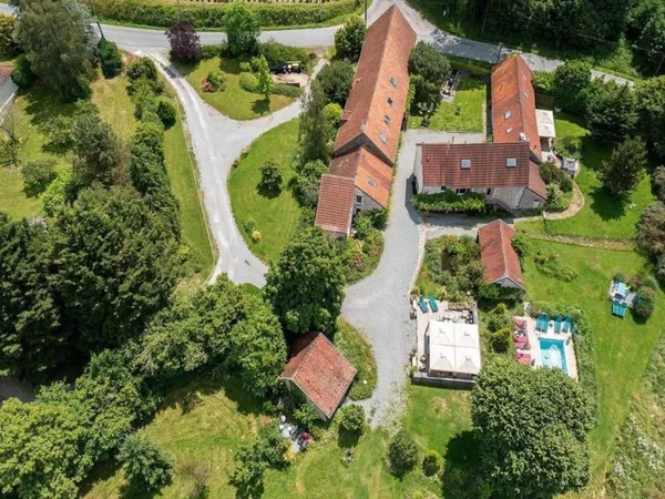 Dpt Creuse (23), à vendre Saint Vaury propriété de 35 pièces - Piscine - Terrain 1,10 ha 