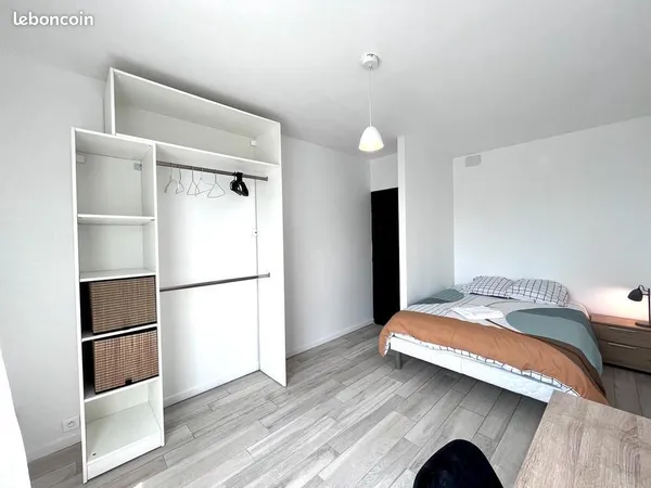 Chambre 1 pièce 23 m² 
