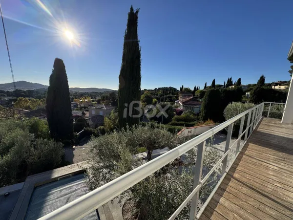 Appartement 4 pièces 109 m² 