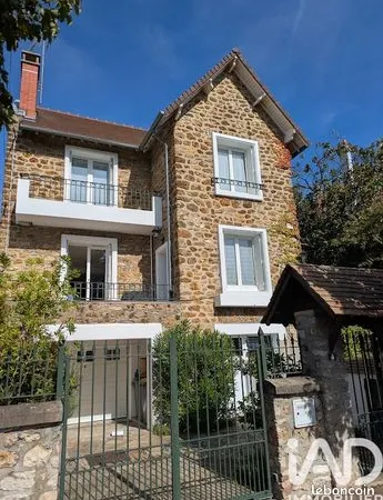 Maison 6 pièces 145 m² 