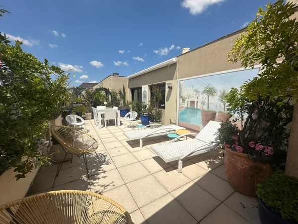 Vends appartement 171m² avec terrasse de 80m², vue imprenable sur la Cathédrale 