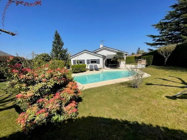 Maison de plain-pied 4 pièces 117 m² 
