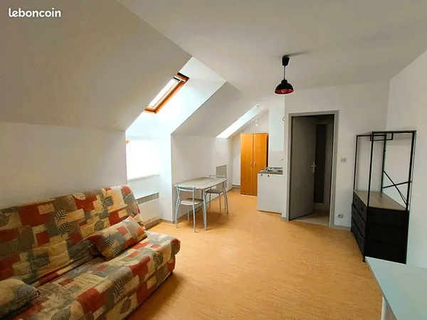 Studio 1 pièce 19 m² 