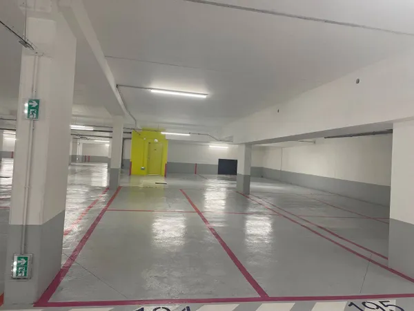 Parking 12 m² 