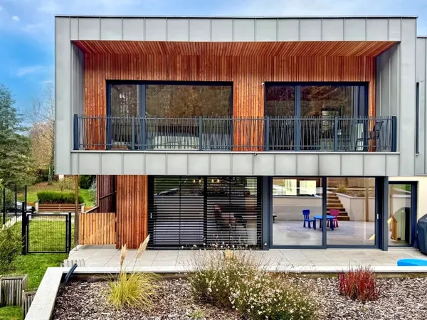 Maison 8 pièces 196 m² 