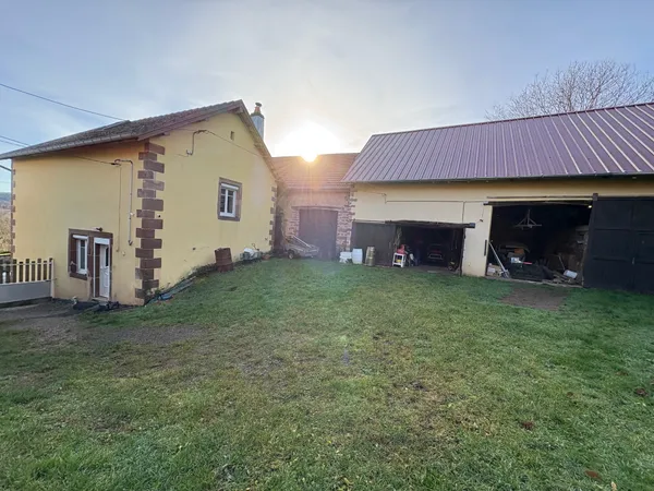 EN EXCLUSIVITE: ENSEMBLE IMMOBILIER UNIQUE : 3 BÂTIS & 5 20 